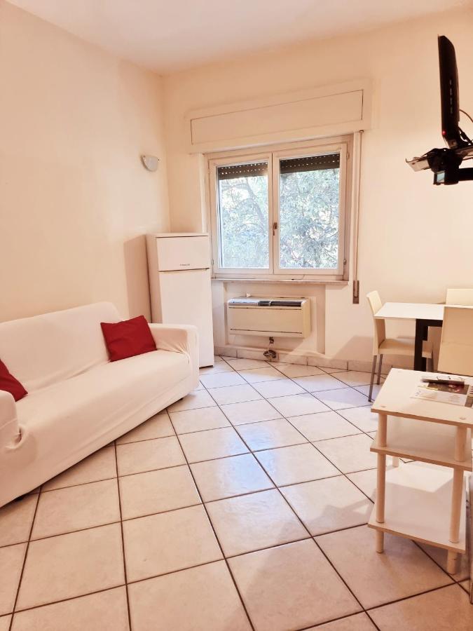 Reale Apartments Terracina Room photo